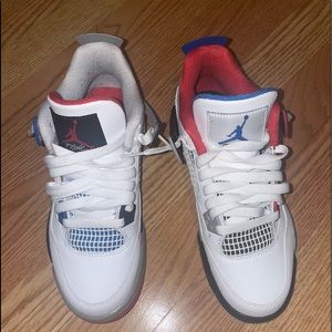 Jordan 4s ‘What The’ / Boys size US 5.5